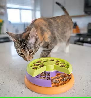 KITTY LICKIN' LAYERS - CAT PUZZLE & FEEDER IN ONE